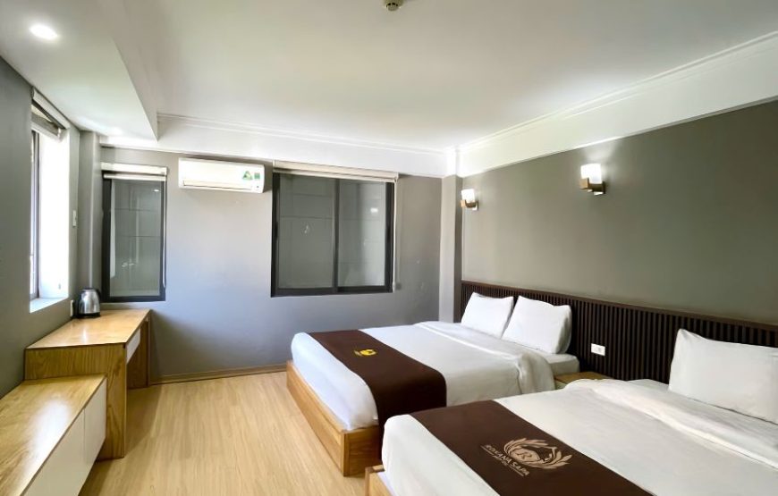 Triple Room – Roxana Hotel